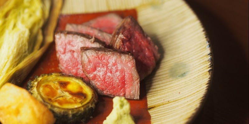 沖縄県産食材と旬の食材を使用した和琉コース