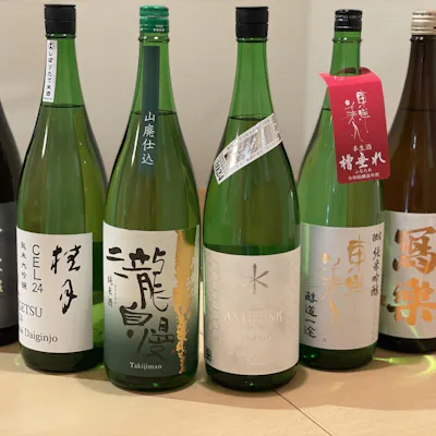 厳選された美酒が揃う。料理を引き立てる多彩なドリンクペアリング