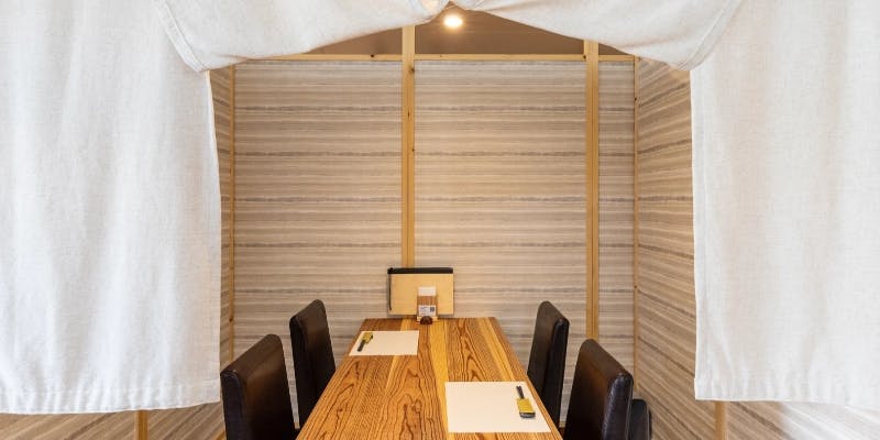 【三茄子】4,000円コース／ラム肉のたたき・天ぷら・蕎麦・デザート等　全8品