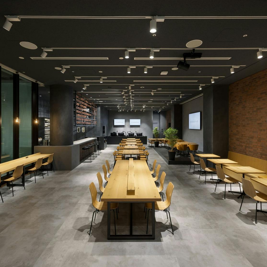 開放感あふれるモダンな空間で特別な時間を