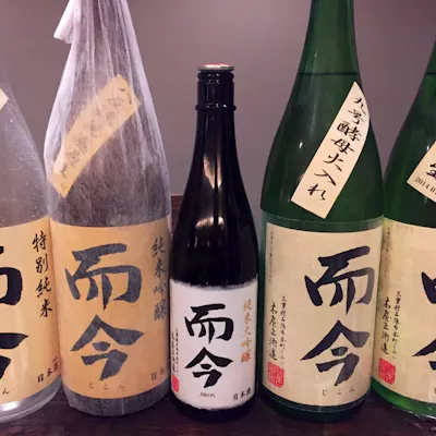 全国各地の希少な日本酒と焼酎を堪能