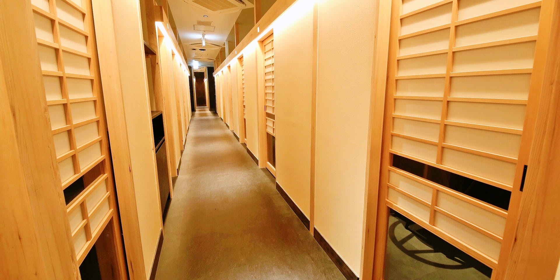 しゃぶ輝なんば店 完全個室 和牛すき焼き・しゃぶしゃぶ専門店 - 画像3