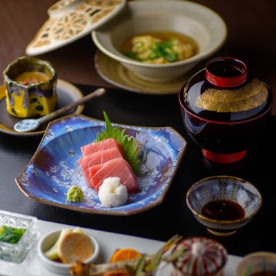 宮城の旬を五感で味わう一期一会の贅沢。女将厳選の美酒とのマリアージュに酔いしれる