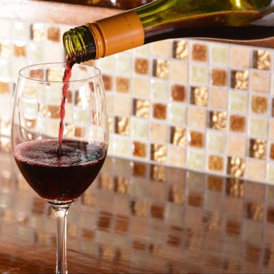 こだわりのクラフトビールとワイン