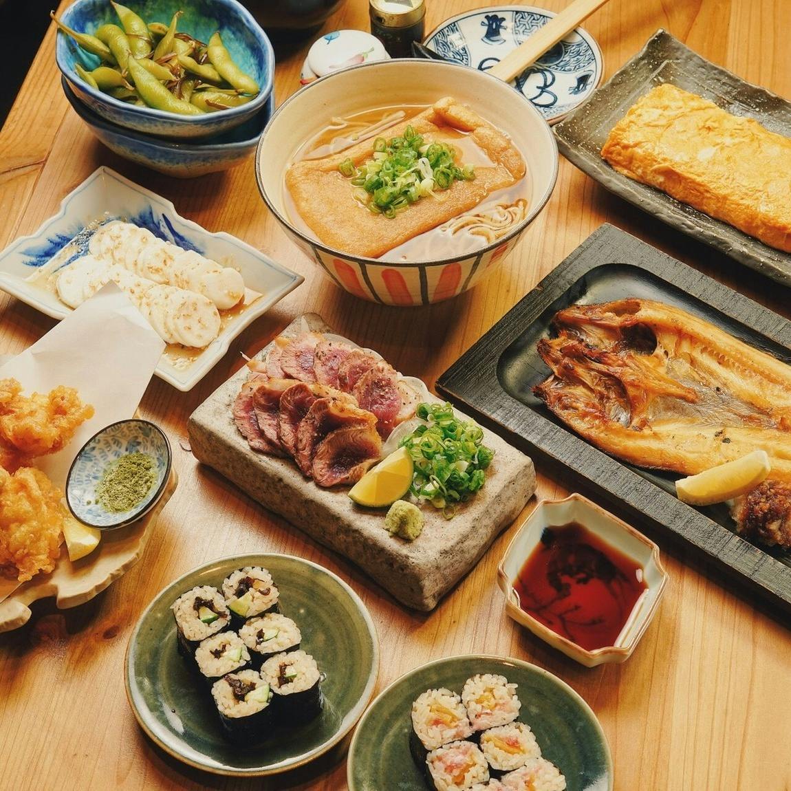 日本酒に合う多彩な細巻きが自慢