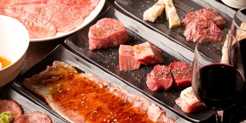 【極みコース】贅沢三昧 黒毛和牛と肉寿司を堪能（2時間飲み放題付き）