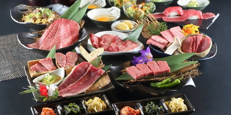 神戸牛と黒毛和牛15品の至福コース