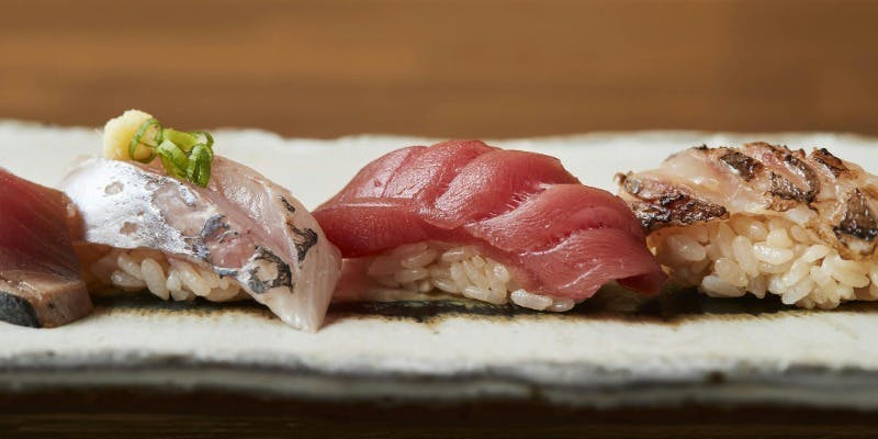 握りは5貫、ゐまる定番コース