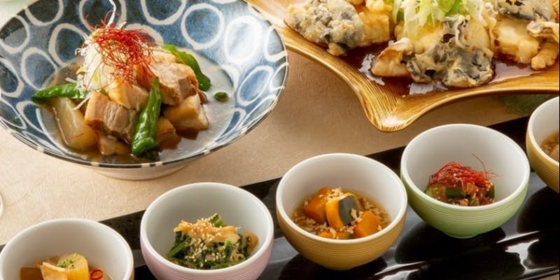 【みやび】刺身盛り合わせ・焼物や揚物の逸品料理など（全6品）＋2時間飲み放題