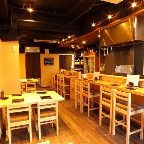 木の温もりに心安らぐ、大人のための和モダン空間