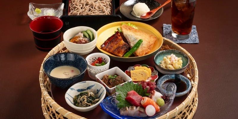 ランチ限定【特選コース】名物レアアジフライ・お肉料理・手打ち蕎麦など、ちょっと贅沢なランチ