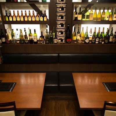 落ち着いた雰囲気の店内