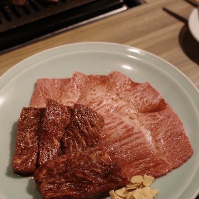 厳選された神戸牛の極上焼肉