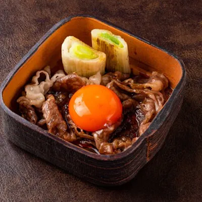 五感で味わう小皿鉄板焼きの新スタイル