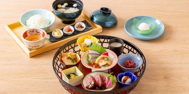 【華ごころ御膳】厳選お供3種添え付　～1日20名様限定ランチ予約～（11時台のみ受付）