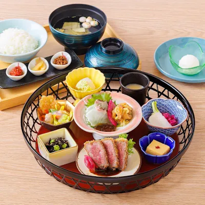忙しい日々の心にじんわり染みる、滋味深さ感じる料理