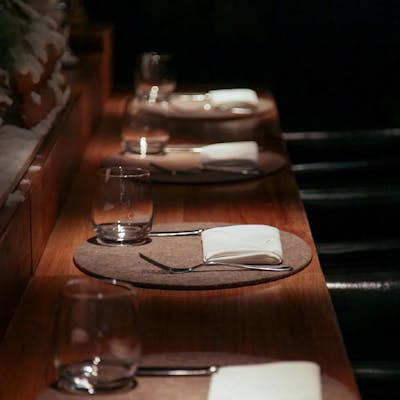 灯りに包まれる、大人の隠れ家時間