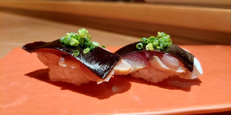 【特選おまかせ 鮨コース】刺身・オススメの料理2品・寿司7貫・お椀など全8品（個室限定コース）