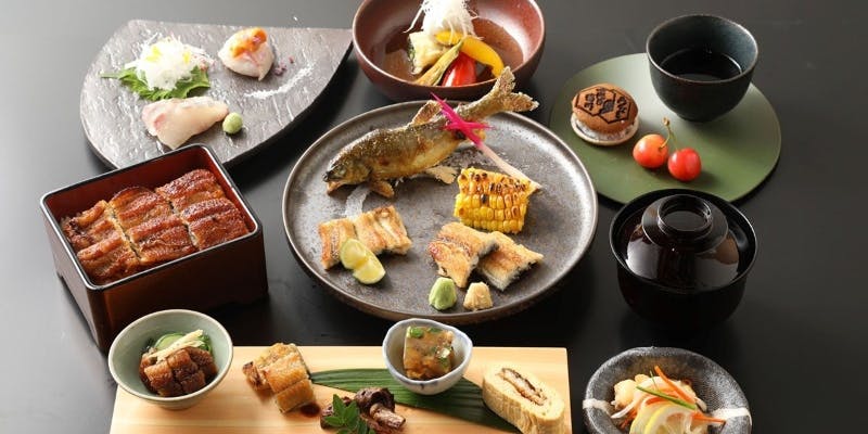 【大菊～おおぎく～】贅を尽くしたうなぎ会席　ひつまぶしの他、湯引き、うまき、白焼き、天婦羅など全7品