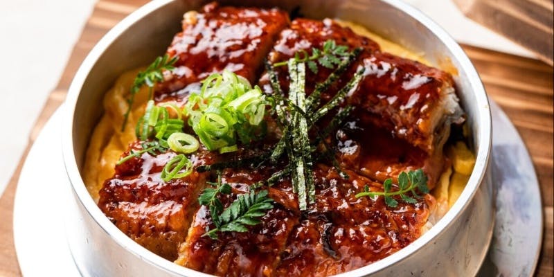 【人気No.1コース】2.5h飲み放題付き全8品 炊き立て鰻の釜飯＋旬の鮮魚 料理も嬉しい個人盛りでご提供