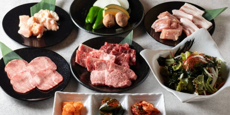 【黒毛和牛カジュアルコース】タン塩、黒毛和牛3種を味わえる 全8品