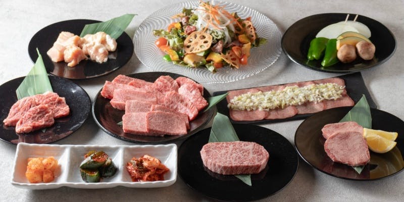 【プレミアム黒毛和牛コース】厚切りタン塩、特選ステーキなど 全9品