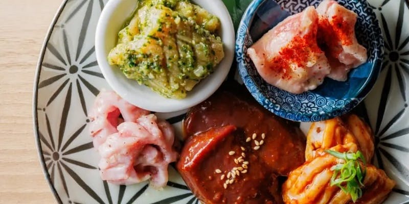 飲み放題110分付き！トラコの「ト」コース 　3名様以上～6,600円