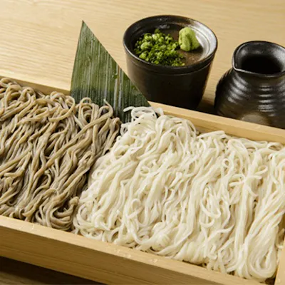 地元産そば粉の手打ちそば