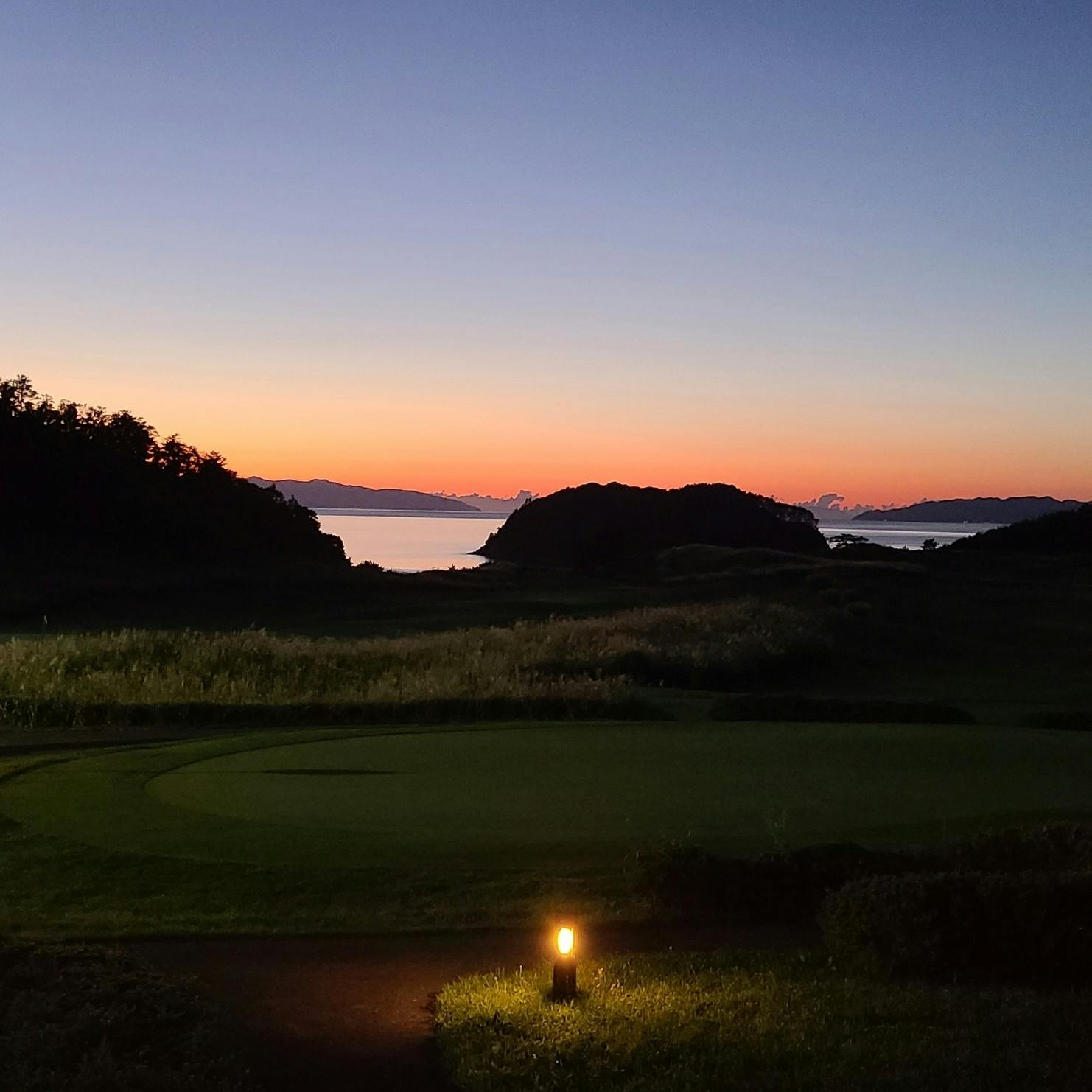 陸奥湾を一望できる絶景のロケーション