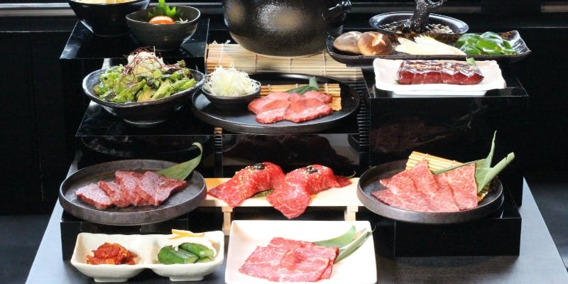 【ひろ丸コース 匠】仙台牛肉寿司と特上特選黒毛和牛など15品