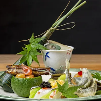 京料理の伝統を守りつつ新たな表現を追求