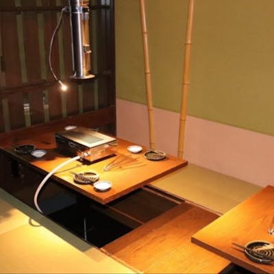 木の温もりと、心地よいくつろぎ空間