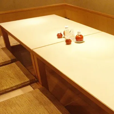 カウンター7席と掘りごたつ個室で、落ち着いた金沢の和のひとときを