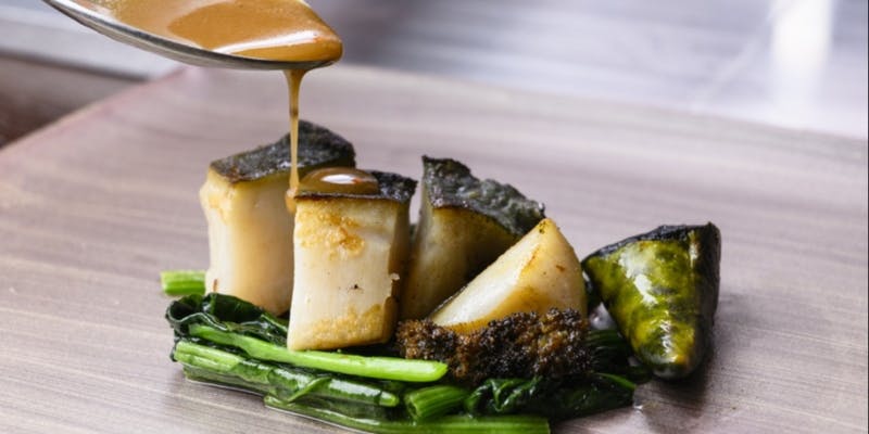 A5 黒毛和牛ステーキとあわびの鉄板焼コース