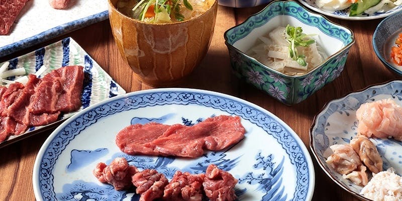 タン・ハラミ・おすすめホルモンを堪能【牛（うし）コース】　＋飲み放題（10～28名まで）