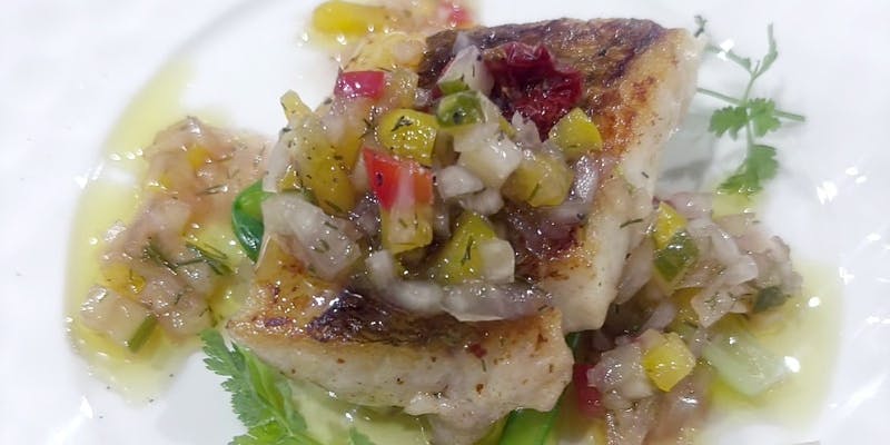 ディナーC9皿コース/前菜3皿、魚・肉のWメイン。締めのパスタ、デザート2皿、ドリンク付。＋乾杯酒付