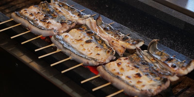鰻串焼きとメイン青うなぎコース