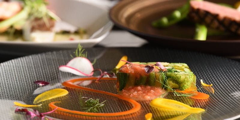 【シン・プレジール】記念日にお薦めのお祝いコース