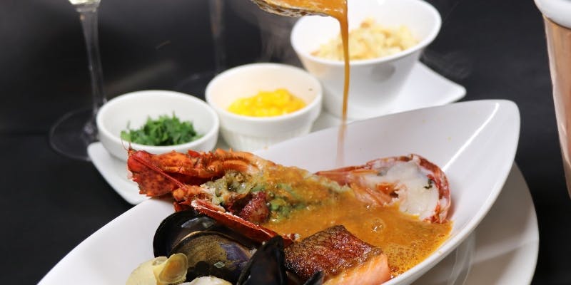 【お客様との対話で創るコース】最高の食材を使い、シェフがお一人お一人に合わせたオリジナルのコース