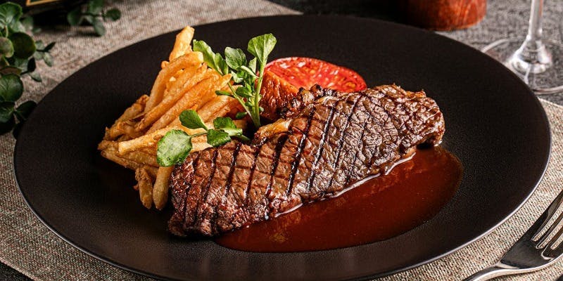 【ランチ】オーストラリア産サーロインステーキのグリルとBAY GRILLサラダセット