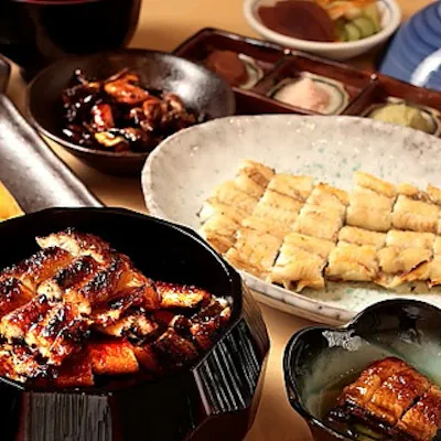 多彩な鰻料理を楽しめるコース