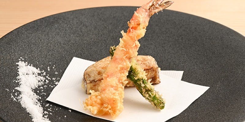 「フリーフロー付き雅コース」新鮮な旬の素材を活かした寿しを心ゆくまで堪能するディナー限定コース