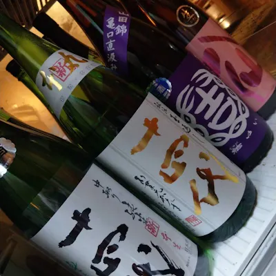 全国各地から厳選した日本酒の品揃え