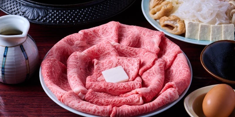 【月山（がっさん）】厳選山形牛ロース肉のすきやき又はしゃぶしゃぶを味わえるコース