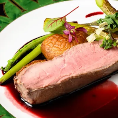 有機野菜と新鮮な肉・魚を使ったこだわりの料理