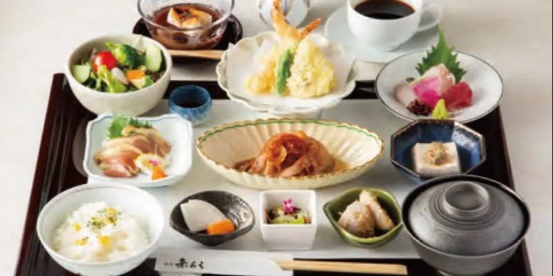 【満彩御膳】月替わり九州の旬食材を楽しむランチ（デザート＆コーヒー）全12品				