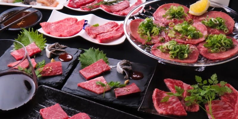 和牛刺身盛付き特選黒毛和牛贅沢15品コース