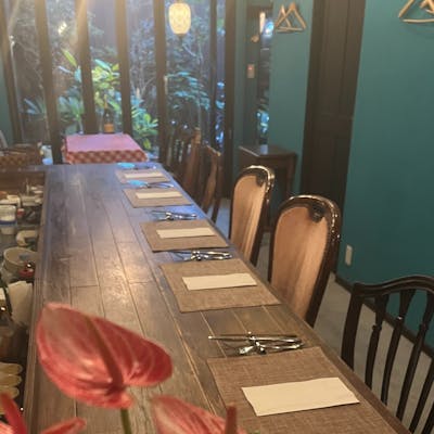 温かみある落ち着いた空間でゆったりと過ごす