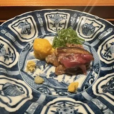希少な河内鴨のたたきと刺身