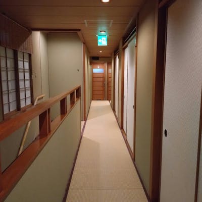 畳敷きの2階廊下